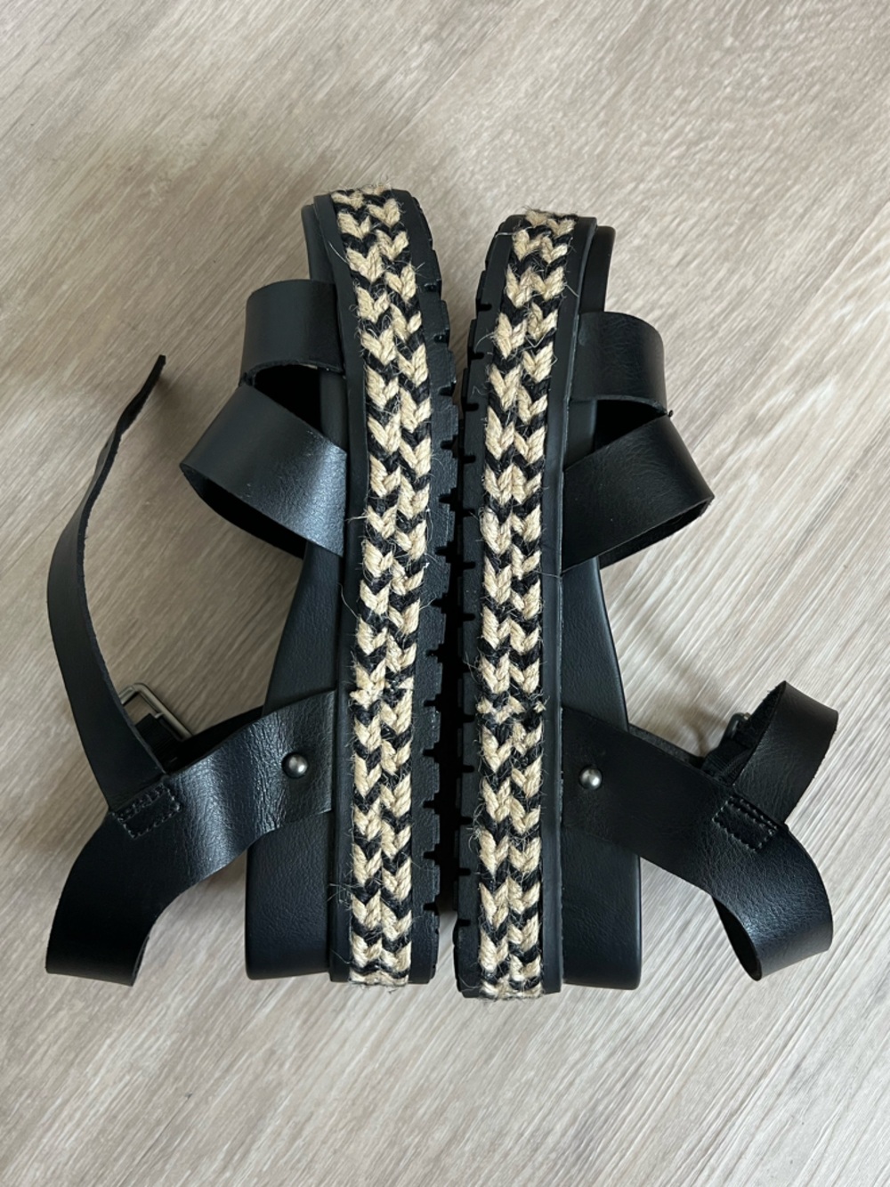 MIA Black Wedge Flatform Lydia Sandals 8.5 women’s NWOT jute wrapped - Picture 5 of 8